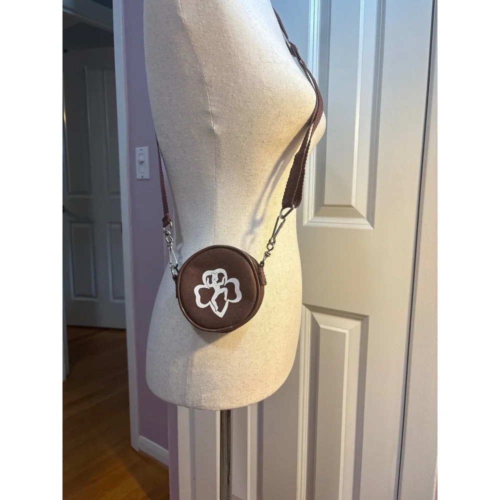 Girl Scouts Brown Round Crossbody Coin Purse Trefoil Logo Small Accessory Bag